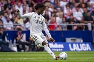 1年前还是亿元先生😫22岁卡马文加身价腰斩，4连跌仅剩5000万欧